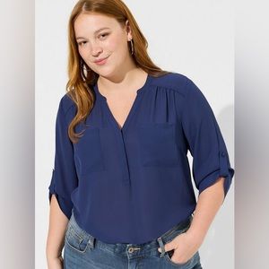 Torrid navy blue Harper blouse - sz 00 (M/L)